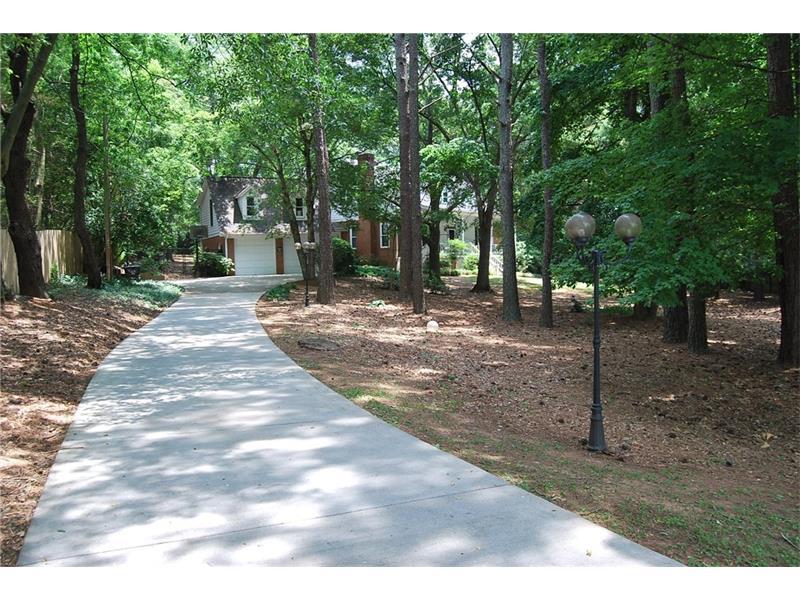 2972 Albion Farm Road, Duluth, GA 30097 (MLS #5728039) :: North Atlanta Home Team