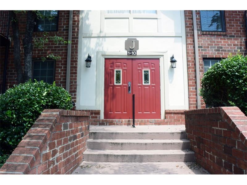6851 Roswell Road J5, Sandy Springs, GA 30328 (MLS #5728303) :: North Atlanta Home Team