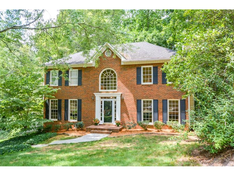 4295 Rocky Glen NE, Roswell, GA 30075 (MLS #5728885) :: North Atlanta Home Team