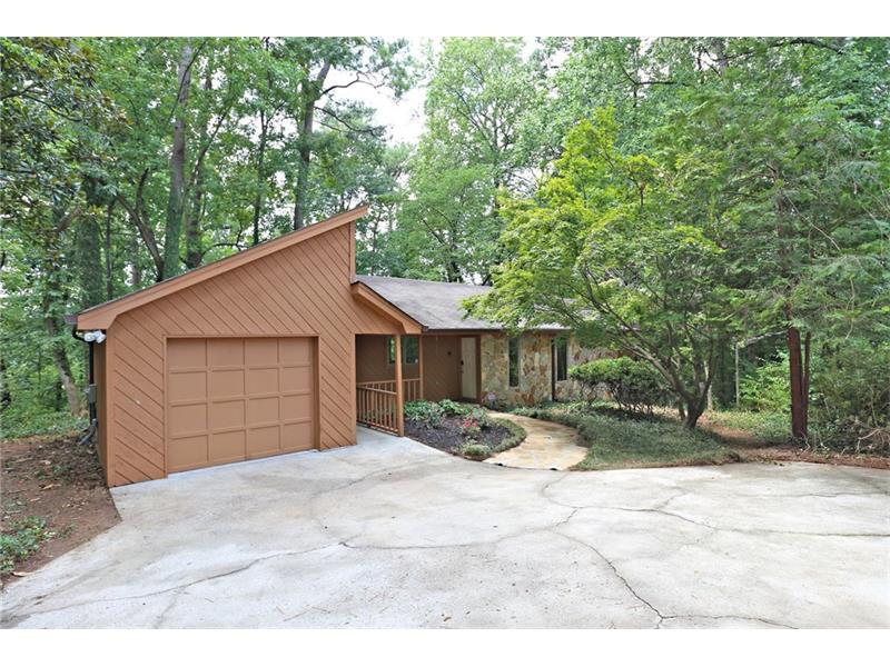 1136 Clifton Road - Photo 1