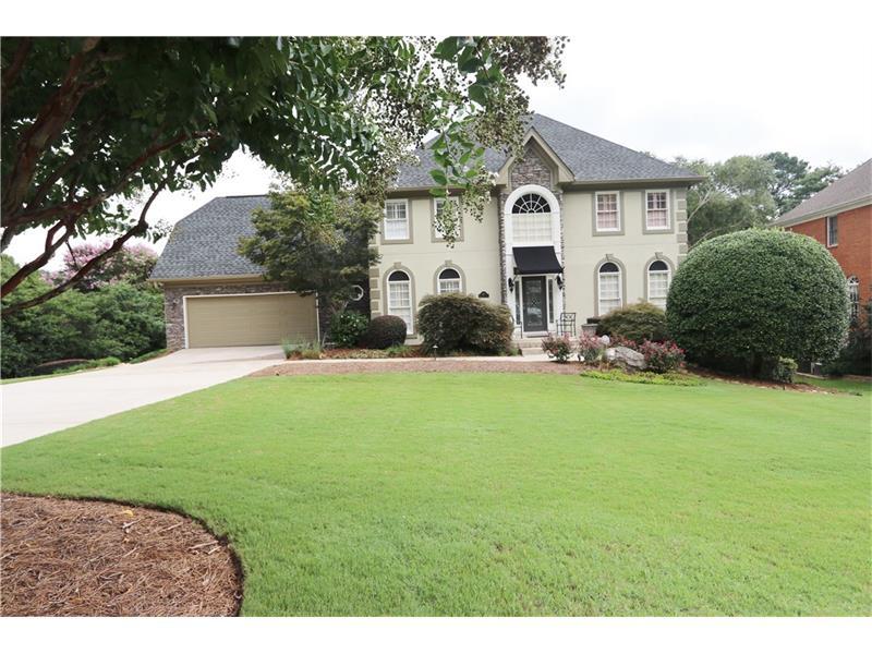 1624 Holly Lake Circle, Snellville, GA 30078 (MLS #5734469) :: North Atlanta Home Team