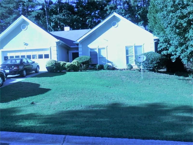 2210 Thorndale Drive SW, Lilburn, GA 30047 (MLS #5734773) :: North Atlanta Home Team