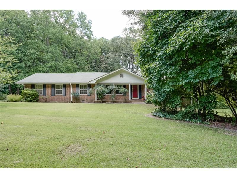 5856 Foxfield Trail, Rex, GA 30273 (MLS #5734959) :: North Atlanta Home Team