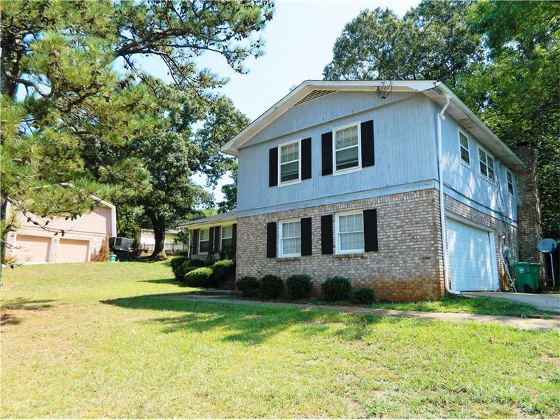 4034 Flakes Mill Road, Decatur, GA 30034 (MLS #5735096) :: North Atlanta Home Team