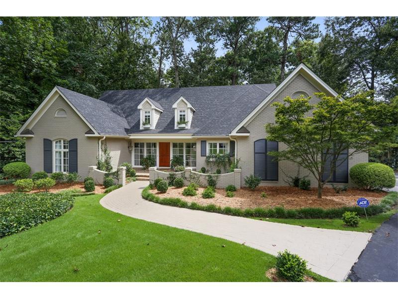 649 Old Ivy Road, Atlanta, GA 30342 (MLS #5735386) :: North Atlanta Home Team