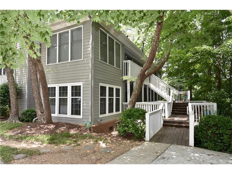 201 Bainbridge Drive, Sandy Springs, GA 30327 (MLS #5738145) :: North Atlanta Home Team
