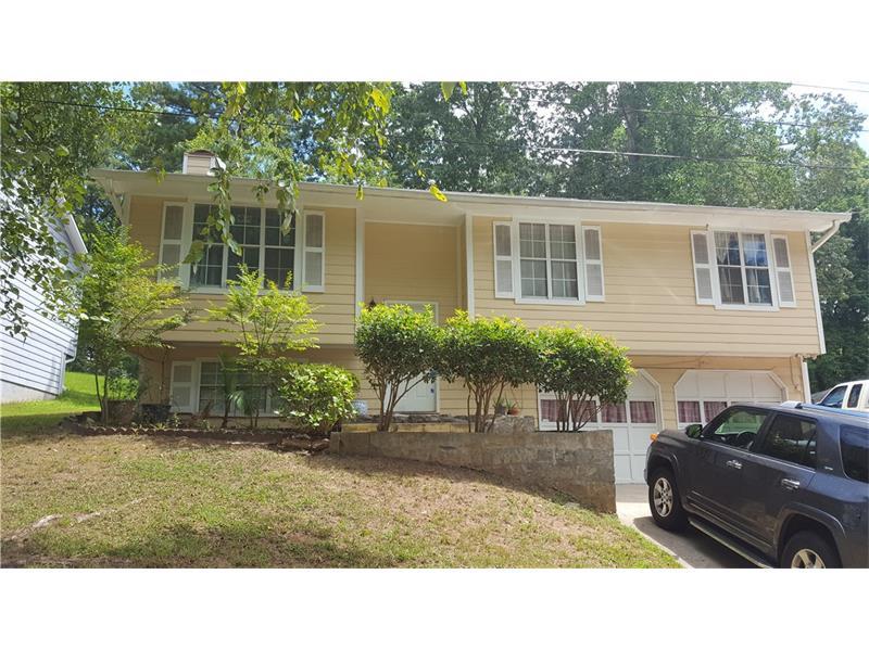 471 Dixie Lee Lane, Stone Mountain, GA 30083 (MLS #5738221) :: North Atlanta Home Team
