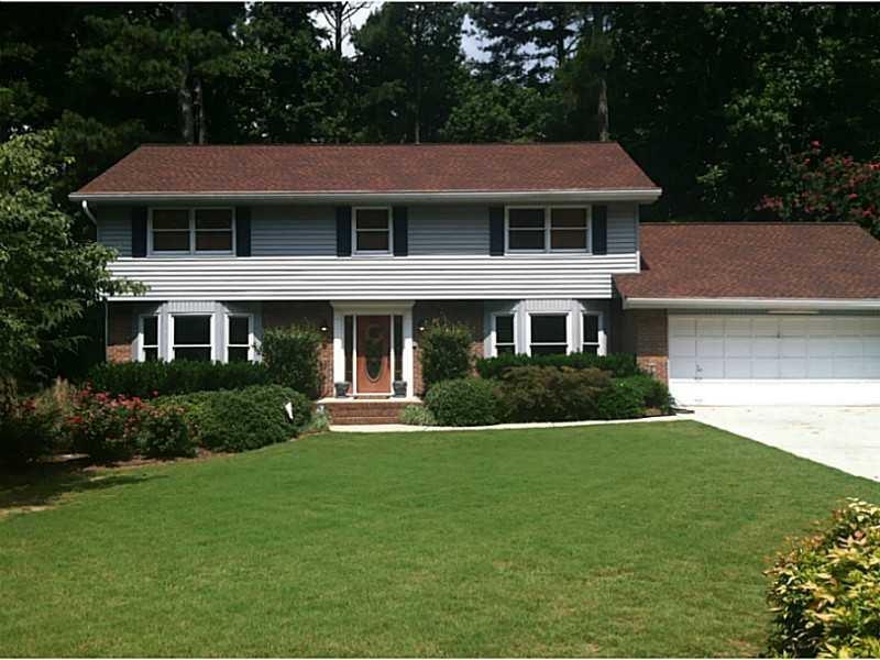 4151 Oak Crest Drive, Tucker, GA 30084 (MLS #5743024) :: North Atlanta Home Team