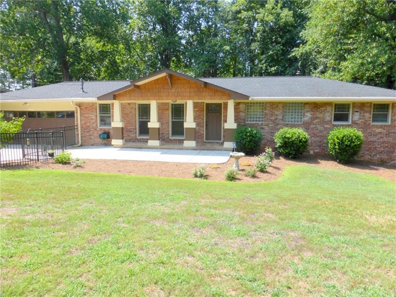 1683 Chateau Drive, Dunwoody, GA 30338 (MLS #5743766) :: North Atlanta Home Team