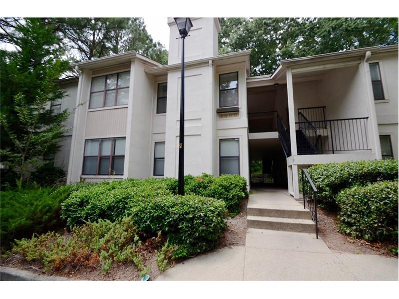 2001 Huntingdon Chase, Atlanta, GA 30350 (MLS #5744014) :: North Atlanta Home Team