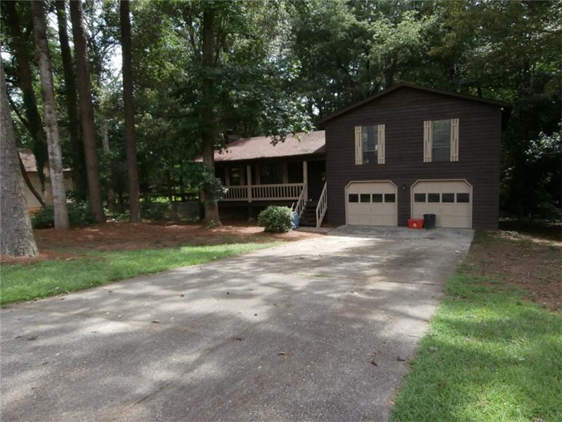 239 Mill Ridge Court, Lawrenceville, GA 30046 (MLS #5744171) :: North Atlanta Home Team
