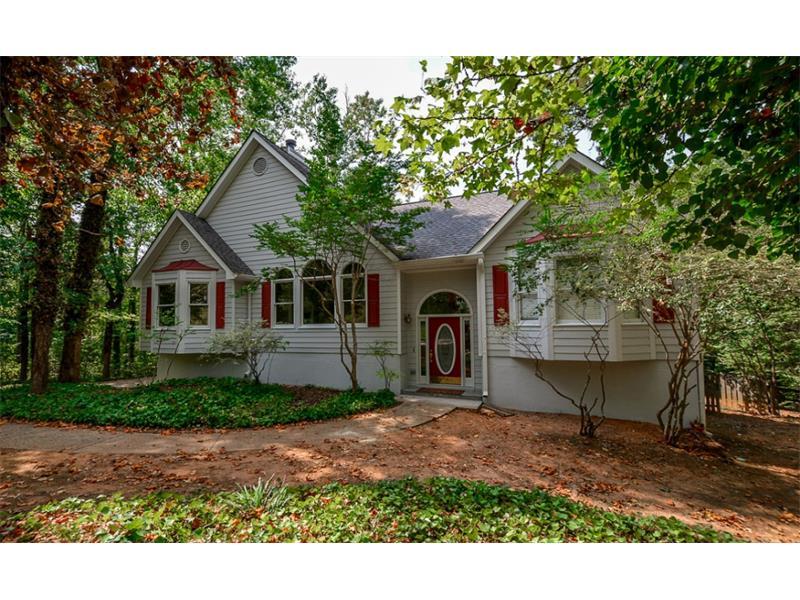 735 Swan Lane, Canton, GA 30115 (MLS #5745550) :: North Atlanta Home Team