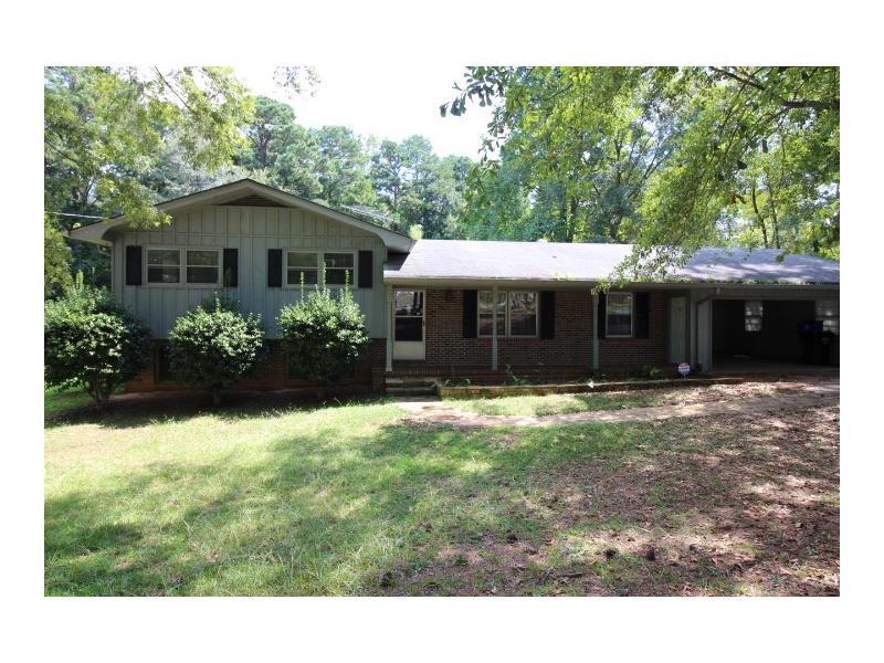 6740 Tell Road, Fairburn, GA 30213 (MLS #5746783) :: North Atlanta Home Team
