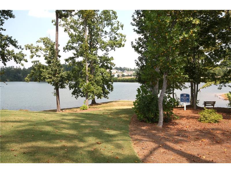 8080 Stillmist Drive, Fairburn, GA 30213 (MLS #5747114) :: North Atlanta Home Team