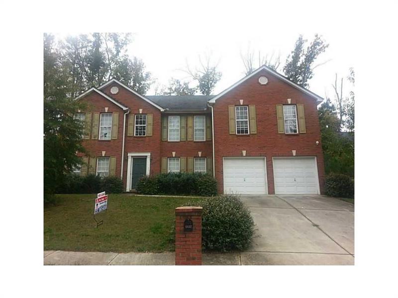 6037 Fairington Farms Lane, Lithonia, GA 30038 (MLS #5747842) :: North Atlanta Home Team