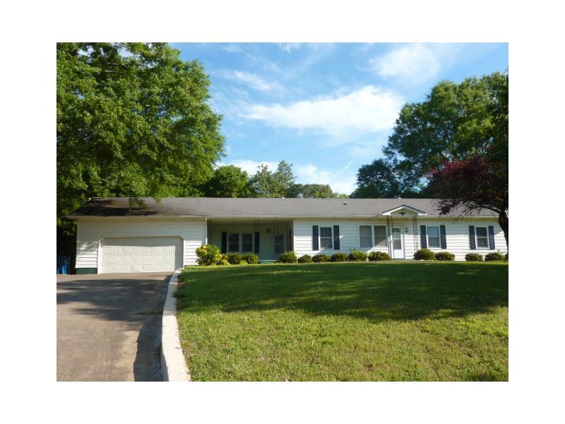 100 NW Shallowford Road NW, Kennesaw, GA 30144 (MLS #5749942) :: North Atlanta Home Team