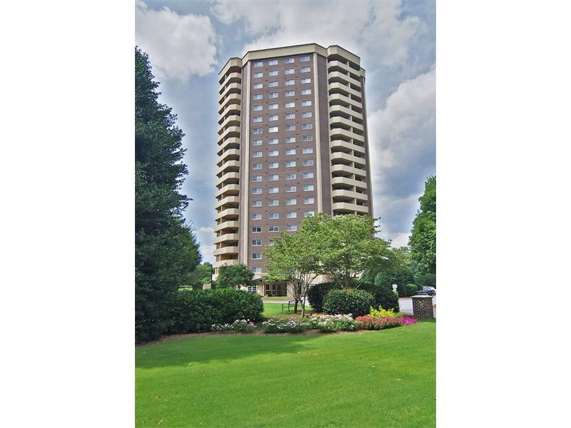 1501 Clairmont Road #1211, Decatur, GA 30033 (MLS #5750212) :: North Atlanta Home Team