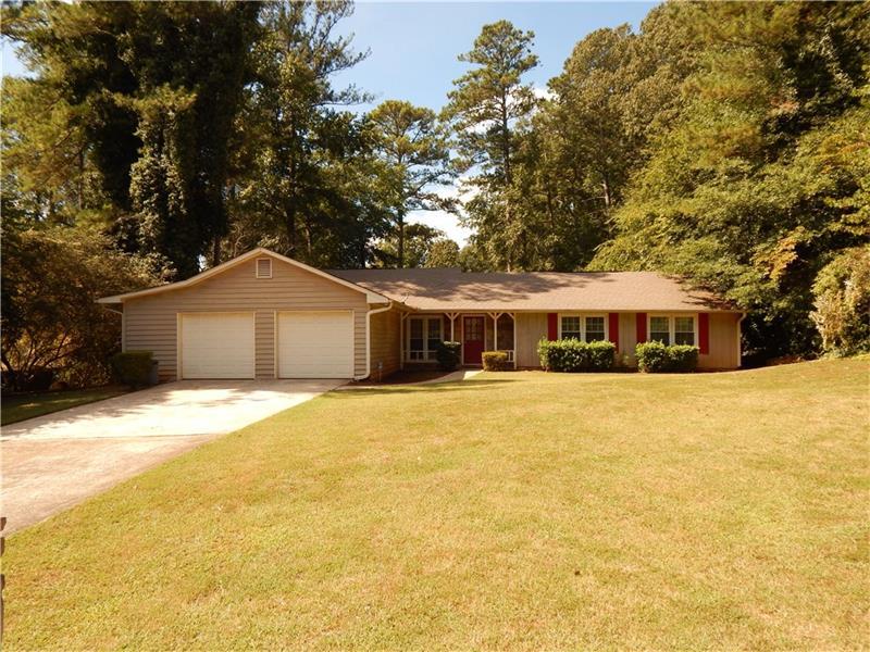 1384 Dallas Circle SW, Marietta, GA 30064 (MLS #5750259) :: North Atlanta Home Team