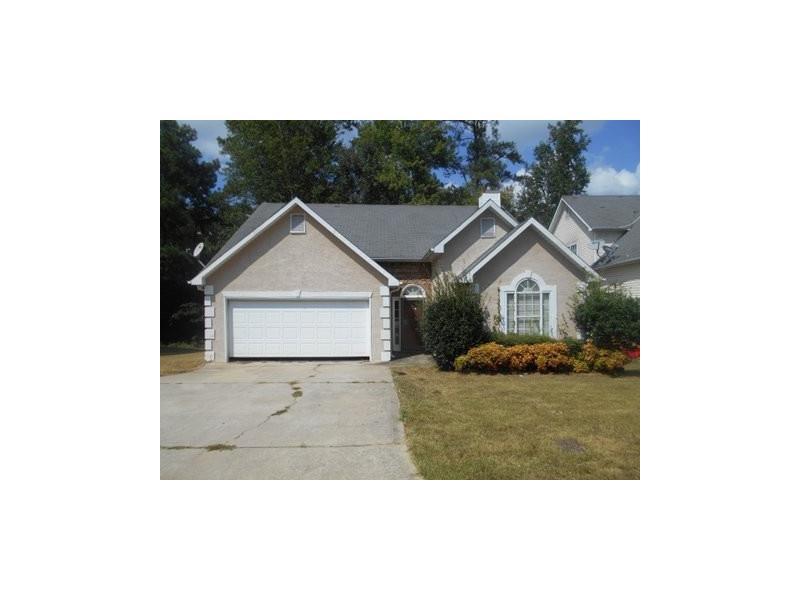 2255 Lake Royale Drive, Riverdale, GA 30296 (MLS #5750347) :: North Atlanta Home Team