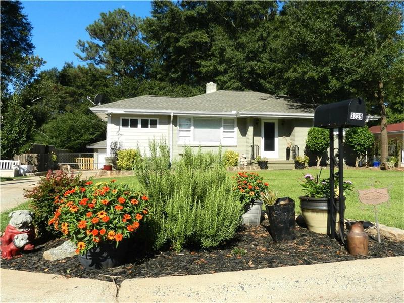 3329 Concord Circle SE, Smyrna, GA 30080 (MLS #5750620) :: North Atlanta Home Team