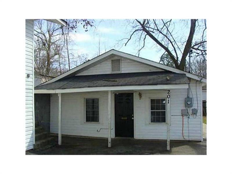 201 Oak Street - Photo 1