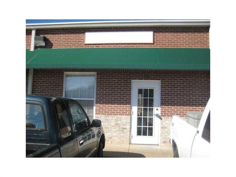 5215 Palmero Court #105, Buford, GA 30518 (MLS #5752946) :: North Atlanta Home Team