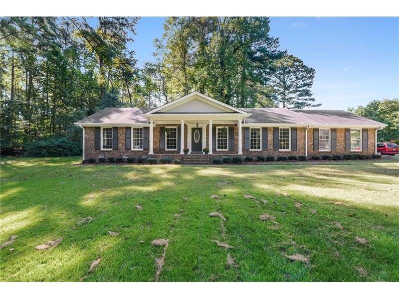 6401 Glen Road E, Lithonia, GA 30038 (MLS #5756389) :: North Atlanta Home Team