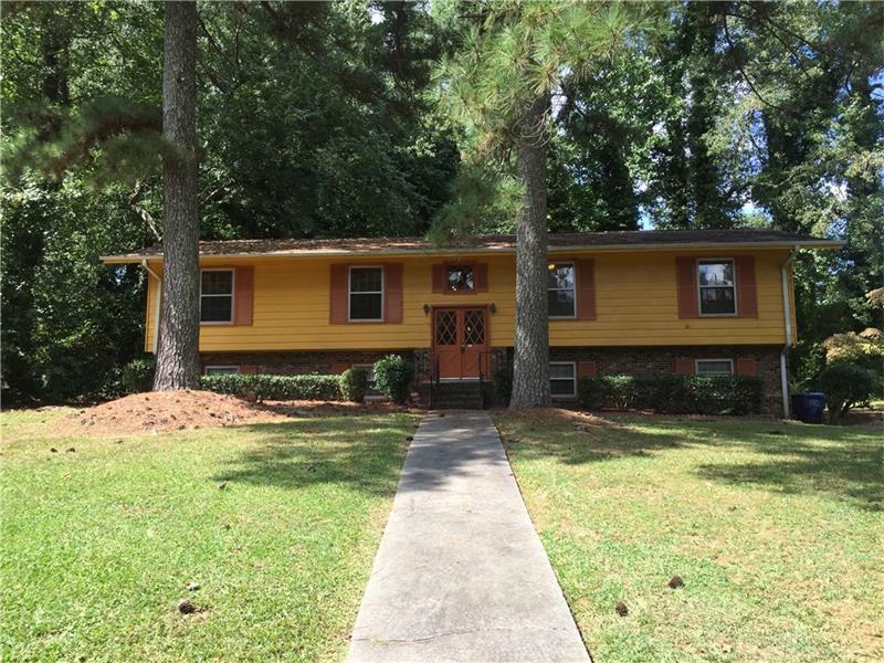 1795 Glenview Drive SW, Atlanta, GA 30331 (MLS #5756529) :: North Atlanta Home Team
