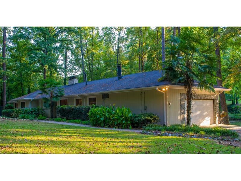 1830 SW Niskey Lake Trail SW, Atlanta, GA 30331 (MLS #5757277) :: North Atlanta Home Team