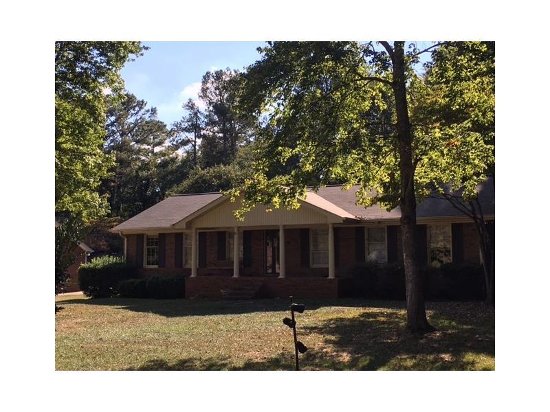 212 Regal Drive, Lawrenceville, GA 30046 (MLS #5757390) :: North Atlanta Home Team