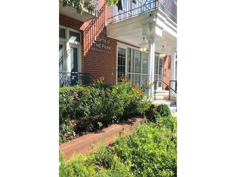 206 11th Street NE #405, Atlanta, GA 30309 (MLS #5757508) :: North Atlanta Home Team
