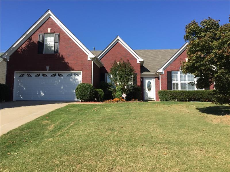 195 Cedarhurst Road, Lawrenceville, GA 30045 (MLS #5758548) :: North Atlanta Home Team