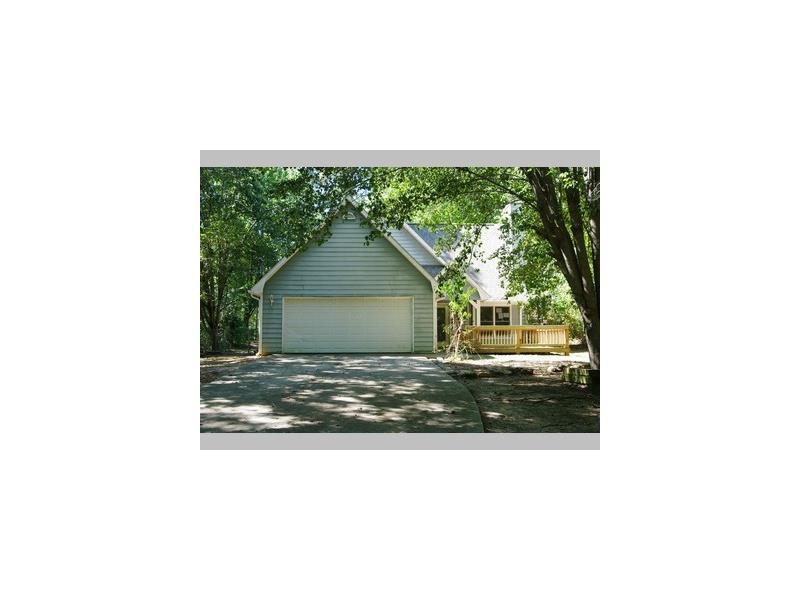 141 Crest Pointe Court, Auburn, GA 30011 (MLS #5758628) :: North Atlanta Home Team