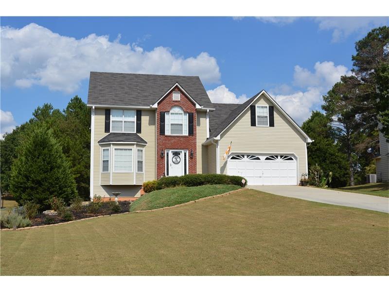 2041 Emerald Drive, Loganville, GA 30052 (MLS #5758748) :: North Atlanta Home Team