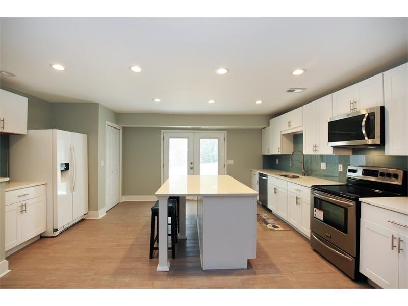 3222 Cedar Bluff Drive NE, Marietta, GA 30062 (MLS #5759290) :: North Atlanta Home Team