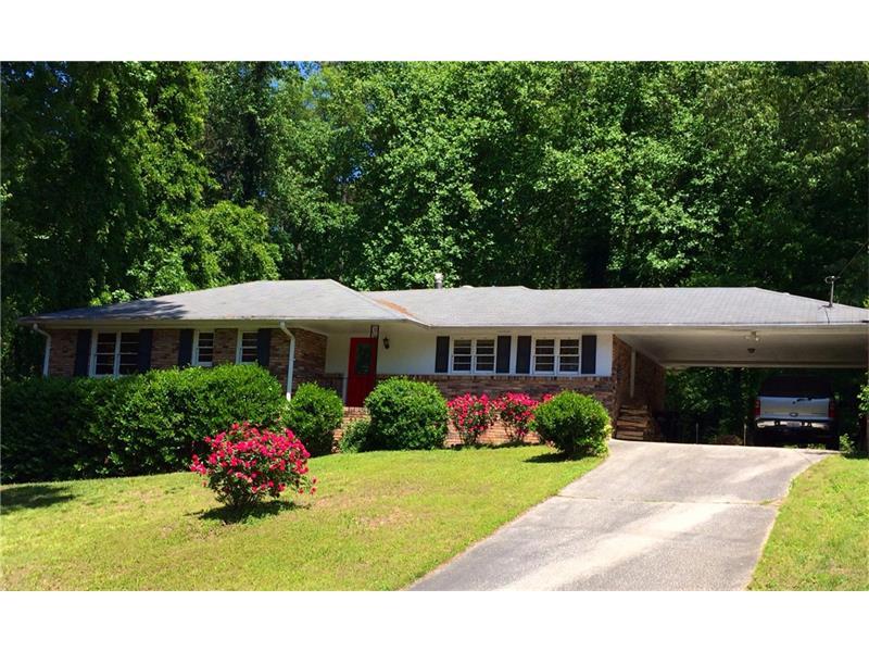 5975 Kayron Drive, Atlanta, GA 30328 (MLS #5759331) :: North Atlanta Home Team