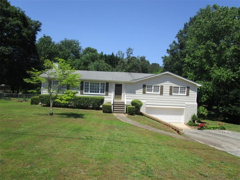 2041 Shadowood Drive, Marietta, GA 30066 (MLS #5759427) :: North Atlanta Home Team