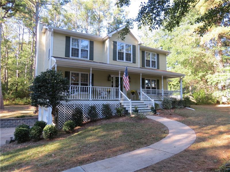 4425 Indian Trace Drive, Alpharetta, GA 30004 (MLS #5759778) :: North Atlanta Home Team