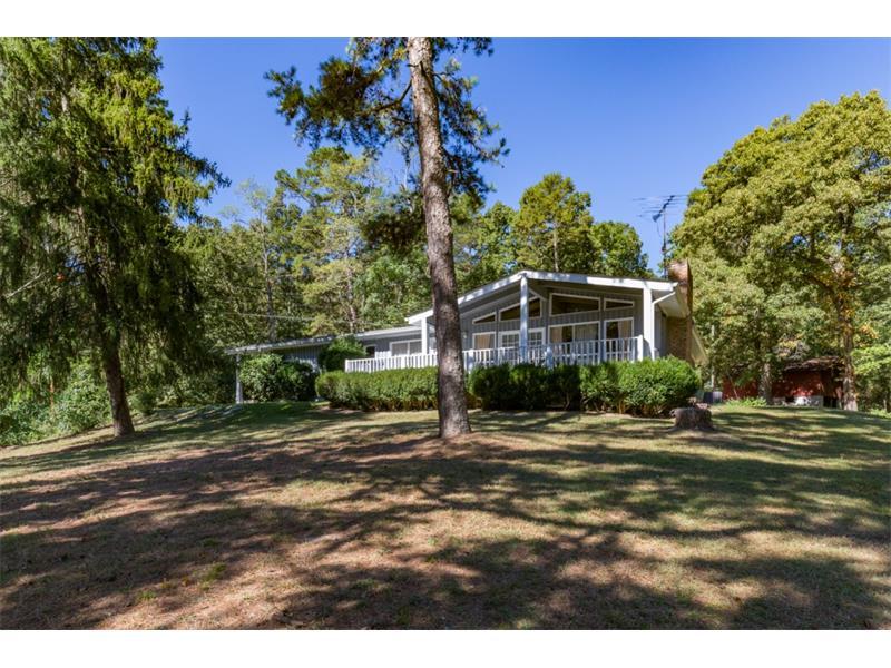 1529 Twin Valley Trail, Lithonia, GA 30058 (MLS #5759877) :: North Atlanta Home Team