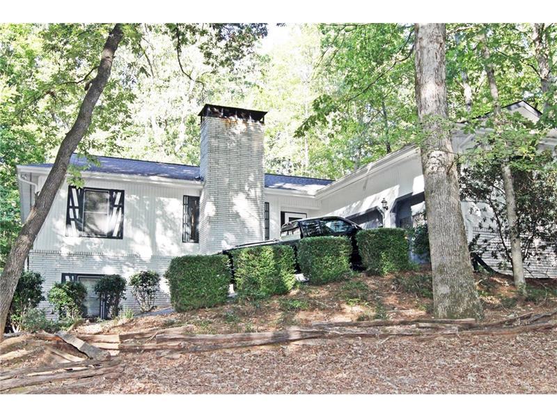 3915 Hamilton Mill Road, Buford, GA 30519 (MLS #5760232) :: North Atlanta Home Team