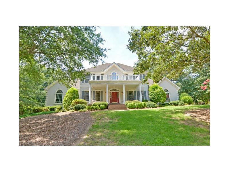 5640 Golf Club Drive, Braselton, GA 30517 (MLS #5761130) :: North Atlanta Home Team