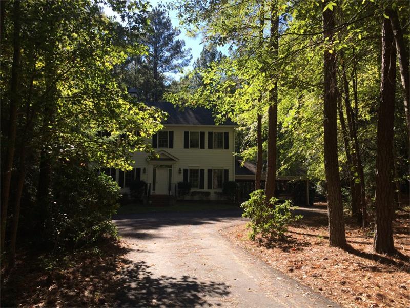7077 Yacht Club Drive, Acworth, GA 30102 (MLS #5761154) :: North Atlanta Home Team