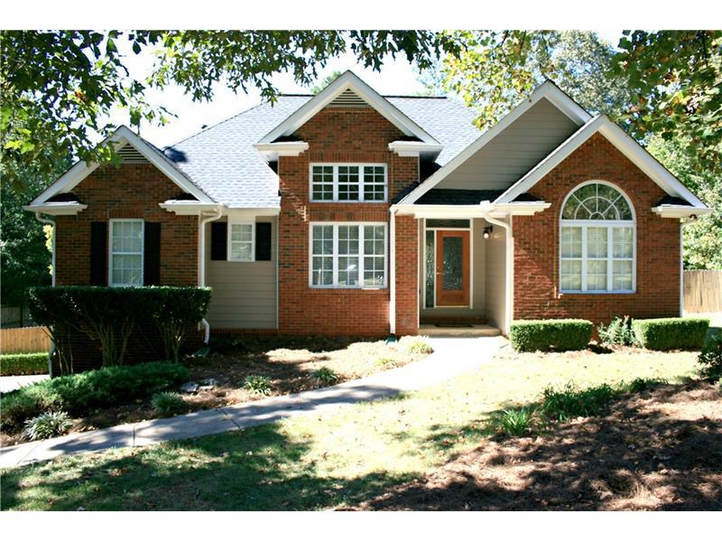 3240 Sharon Circle, Cumming, GA 30041 (MLS #5761285) :: North Atlanta Home Team