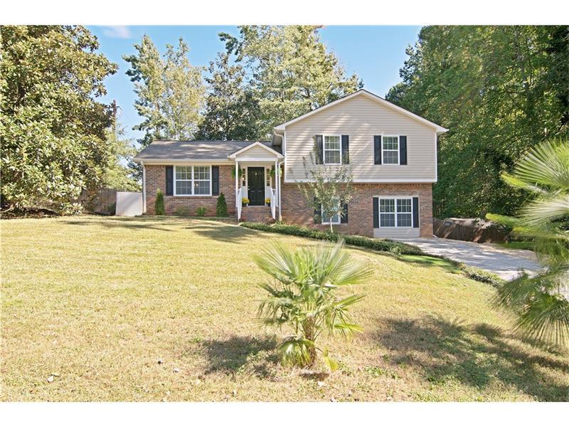 2012 Knightsbridge Road NW, Kennesaw, GA 30144 (MLS #5761469) :: North Atlanta Home Team