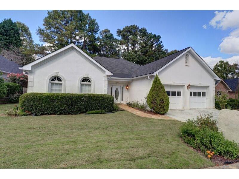 2705 Bridgegate Cove NE, Marietta, GA 30068 (MLS #5763300) :: North Atlanta Home Team