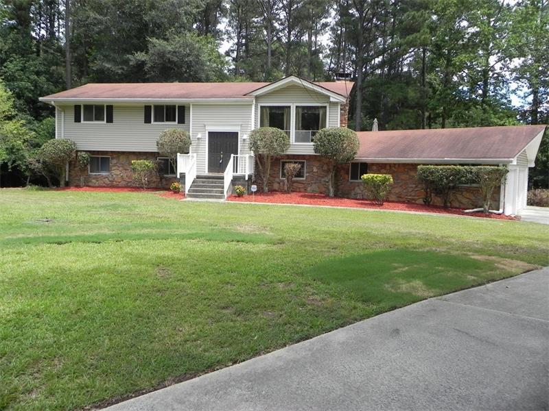 2256 Angela Drive SW, Lilburn, GA 30047 (MLS #5763440) :: North Atlanta Home Team