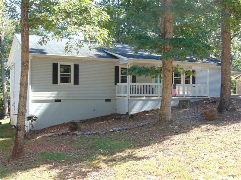 3940 Bark Camp Place, Gainesville, GA 30506 (MLS #5763596) :: North Atlanta Home Team