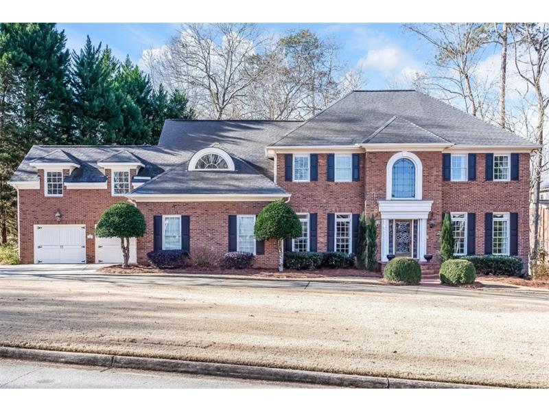 1650 Lazy River Lane, Sandy Springs, GA 30350 (MLS #5789967) :: Carrington Real Estate Services