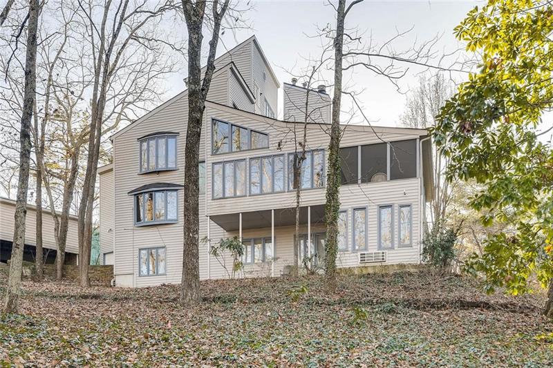 1500 Beaumont Drive - Photo 1