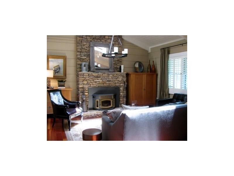 219 Wedgewood Drive - Photo 1